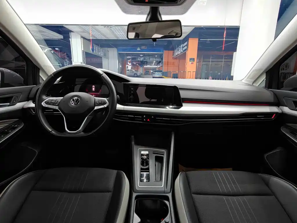 Volkswagen Golf — миниатюра 12
