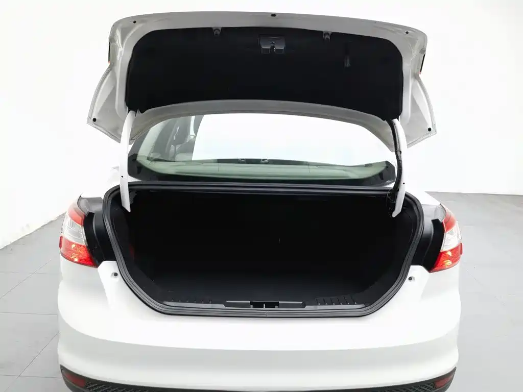 Ford Focus — миниатюра 16