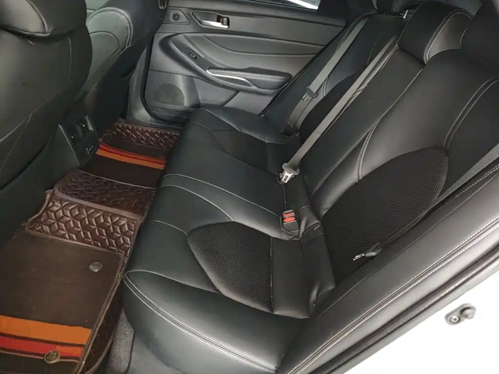 Toyota Avalon — миниатюра 17