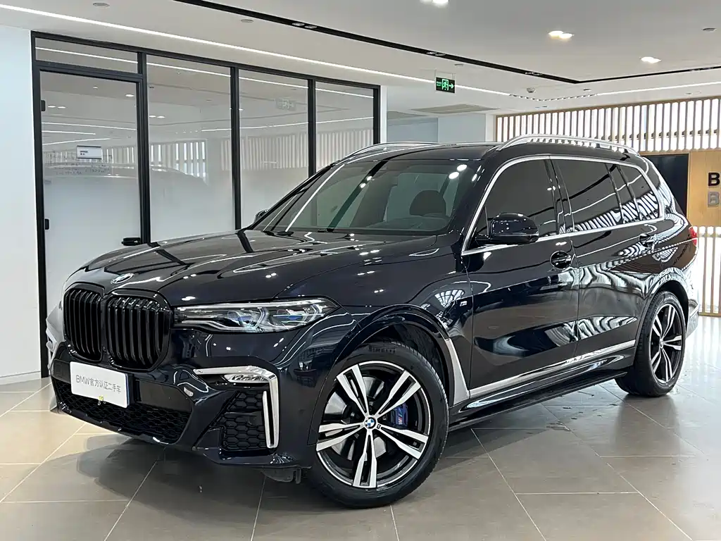BMW X7 2021