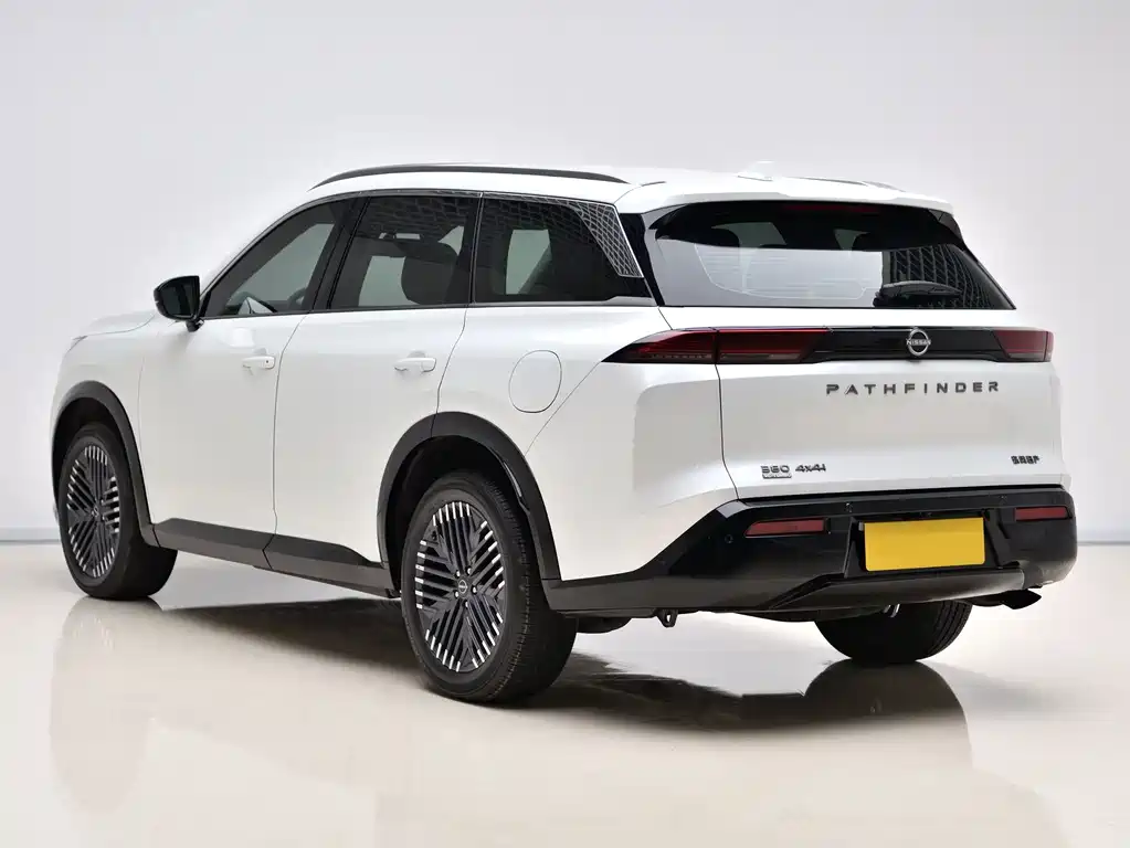 Nissan Teramont — миниатюра 4