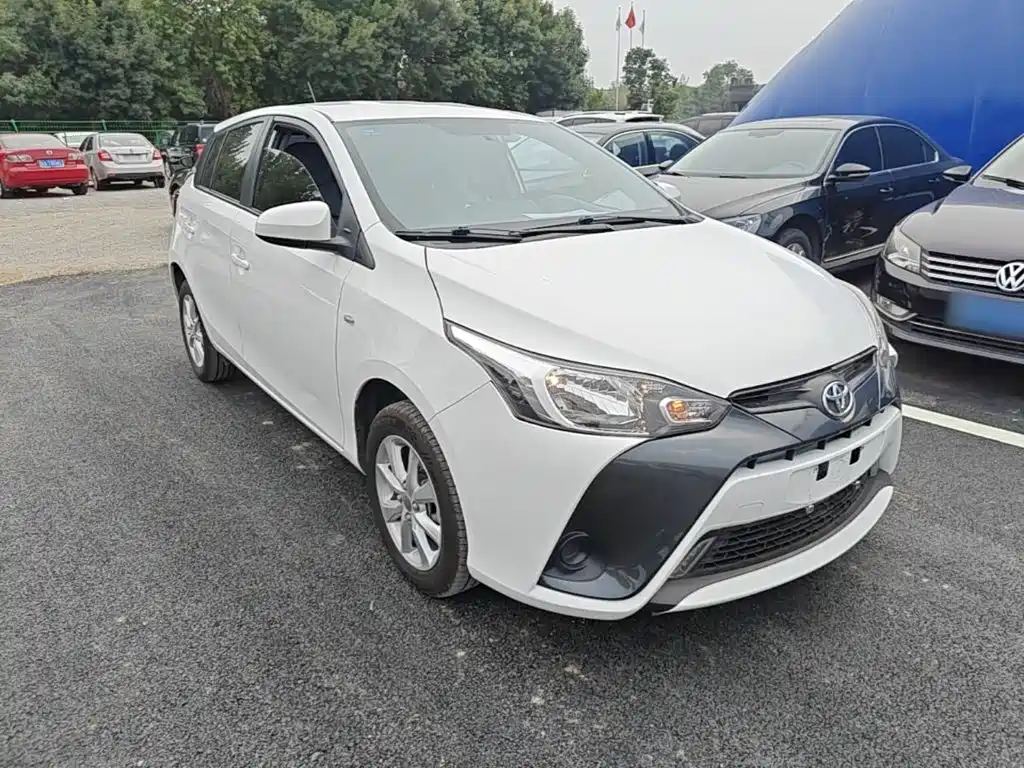 Toyota Yaris L — миниатюра 4
