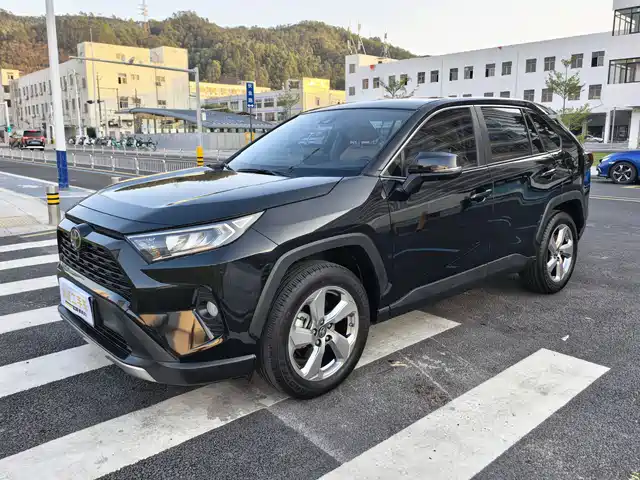 TOYOTA RAV4 RONGFANG
