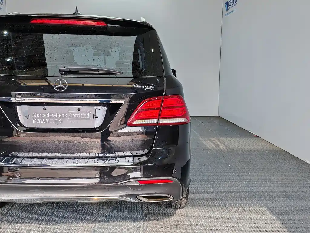 Mercedes-Benz GLE (Import) — миниатюра 20