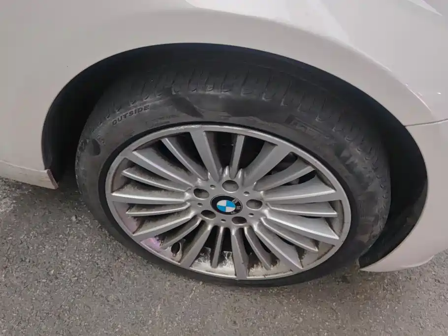BMW 3 Series — миниатюра 6
