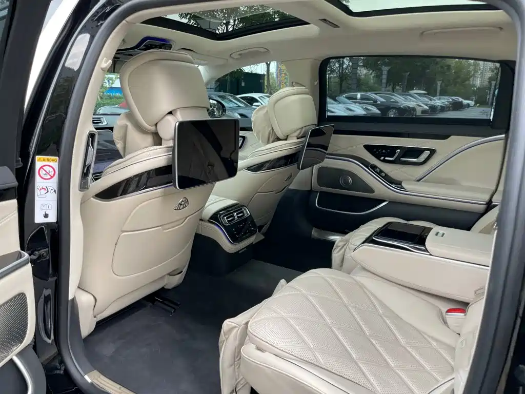 Mercedes-Benz S-Class — миниатюра 13
