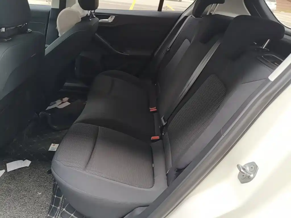 Ford Focus — миниатюра 17