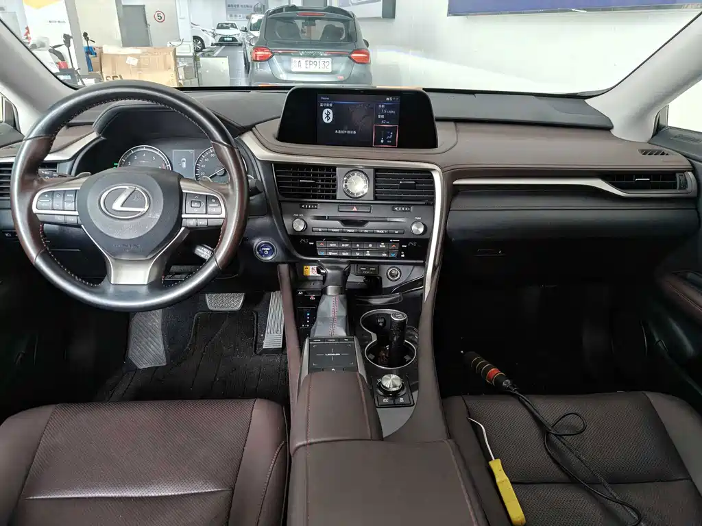 Lexus RX — миниатюра 2
