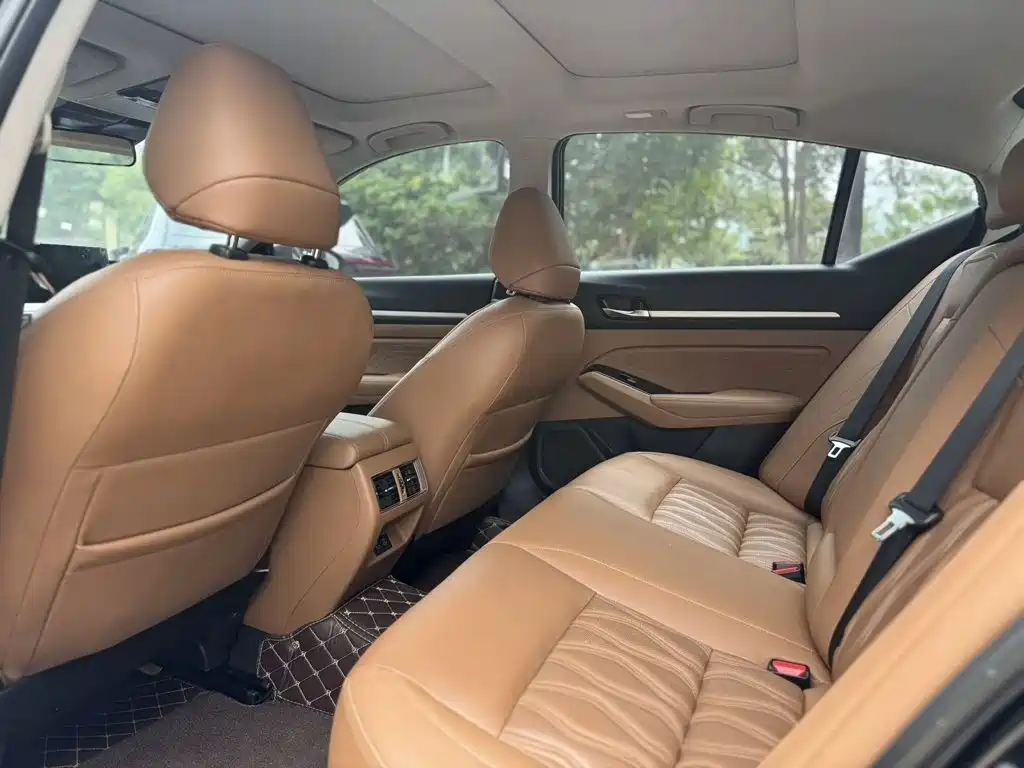 Nissan Teana — миниатюра 5