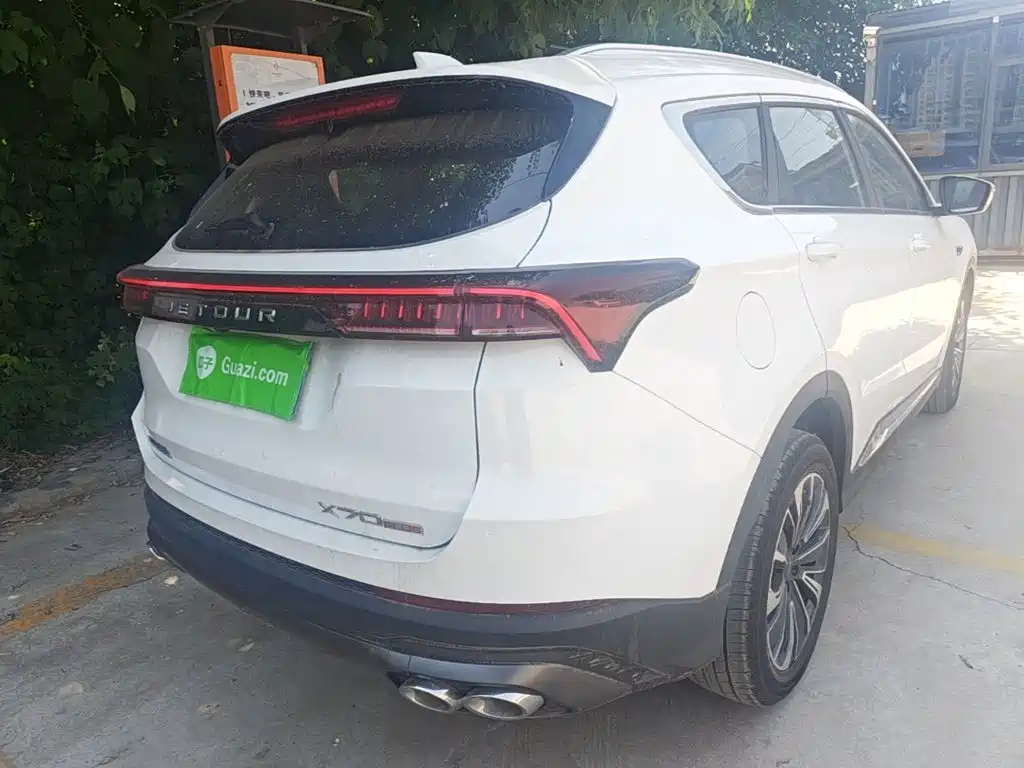 JETOUR X70 PLUS 2025 1.5T CVT Flagship PRO 5 мест
