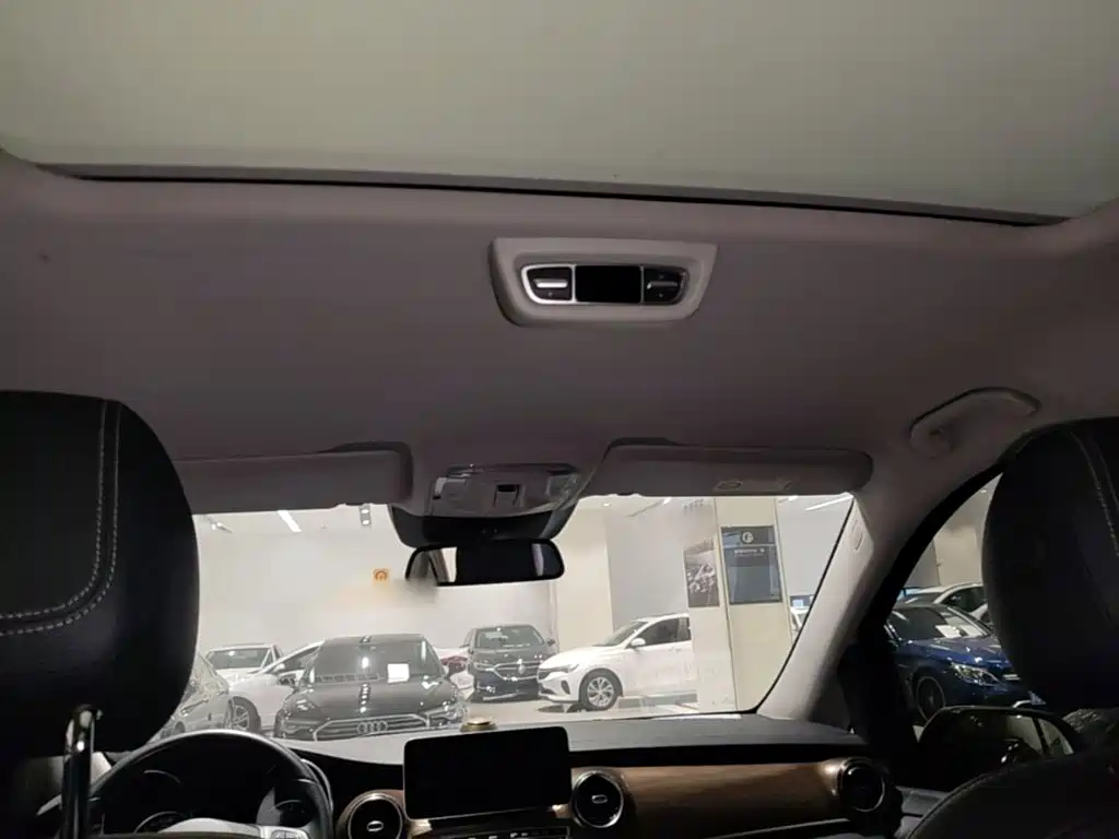 Mercedes-Benz V-Class — миниатюра 14