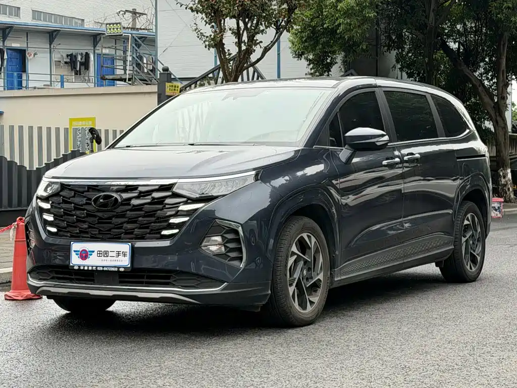 Hyundai Custo