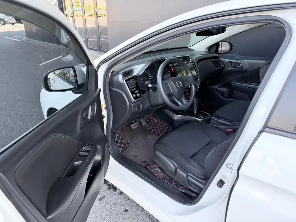 Honda City — миниатюра 8