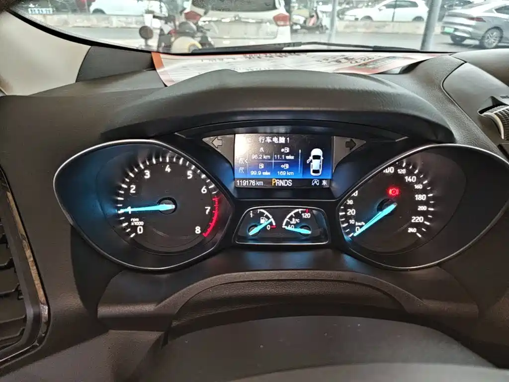 Ford Kuga — миниатюра 12