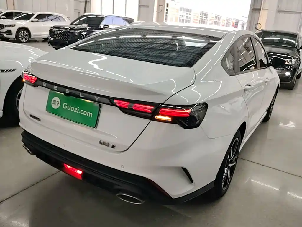 Geely Binrui — миниатюра 7