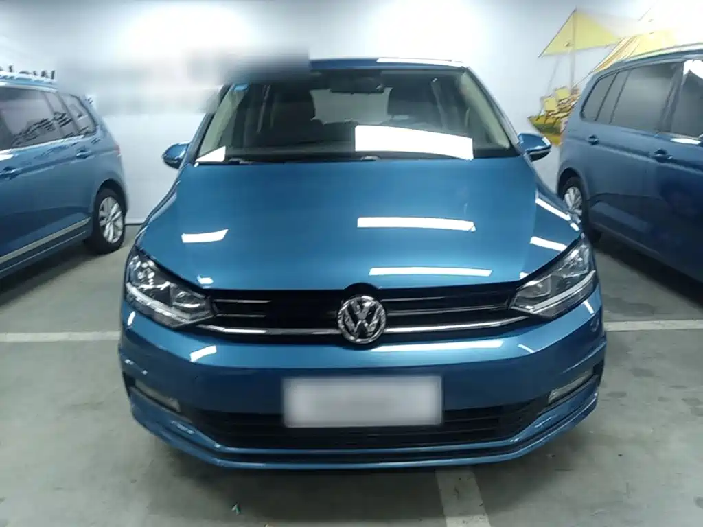 Volkswagen Touran — миниатюра 3