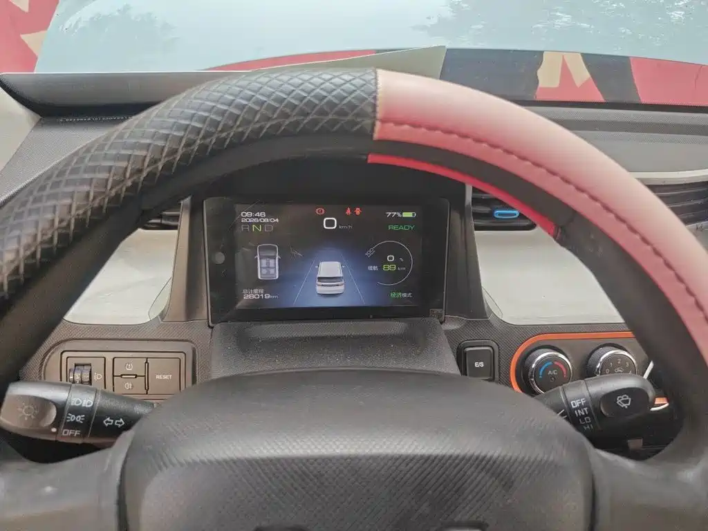 Wuling MINIEV — миниатюра 8
