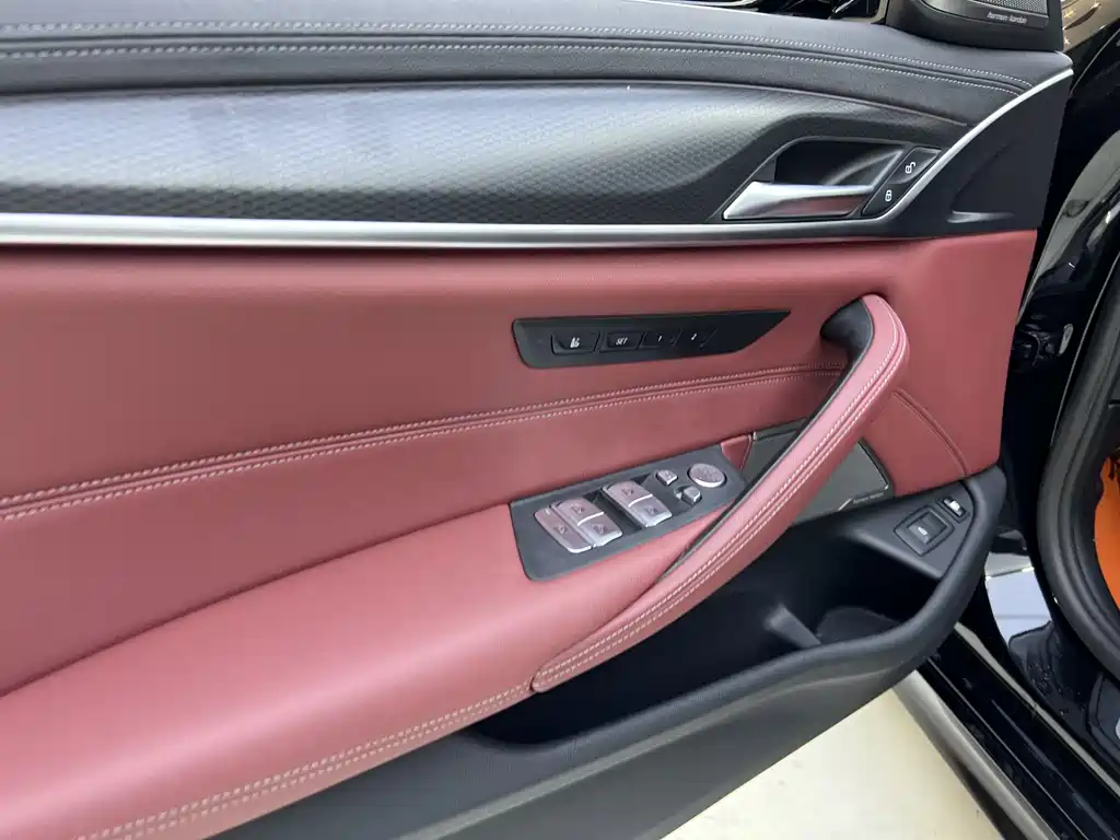 BMW 5 Series 5 2022 535Le M Sport