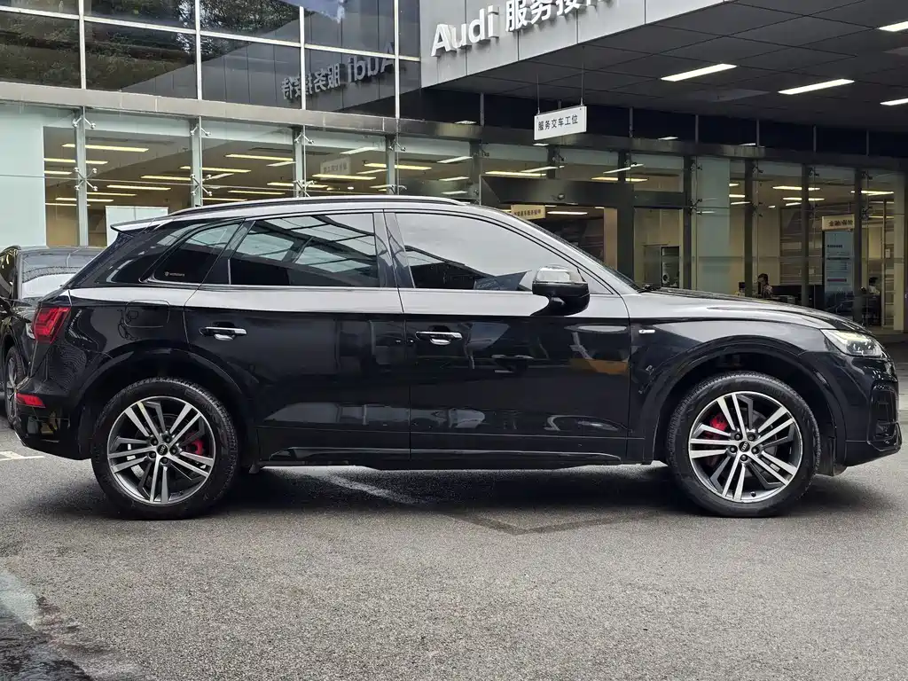 Audi Q5L 2022 40T Luxury