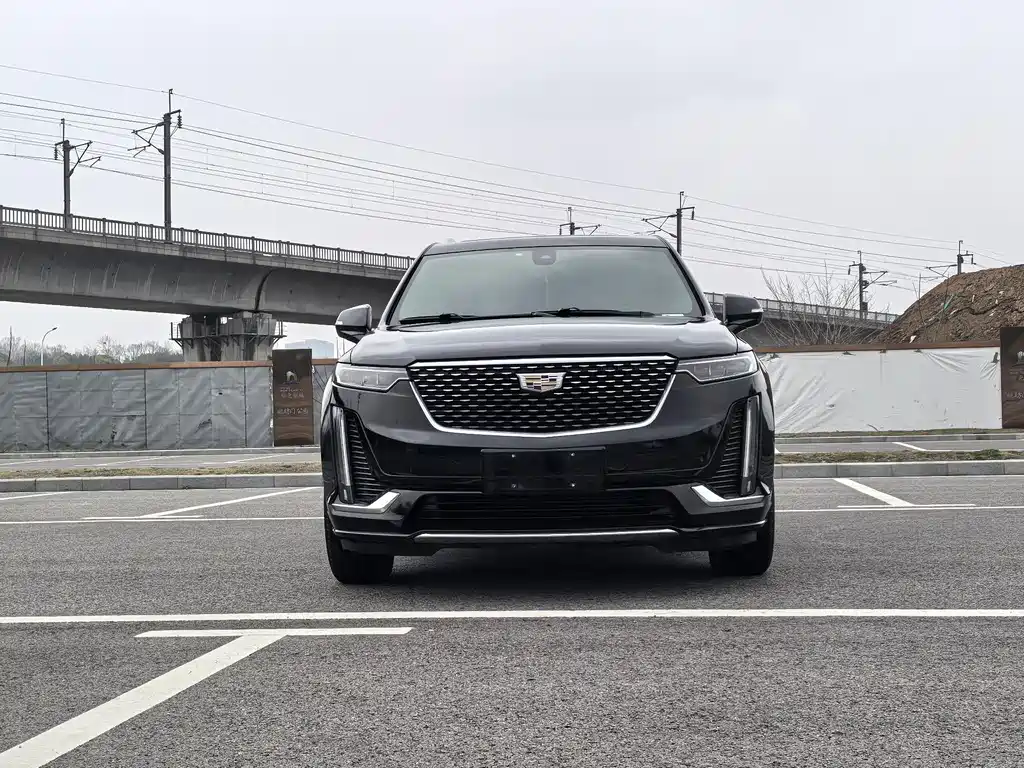 Cadillac XT6 2020 28T мест Luxury