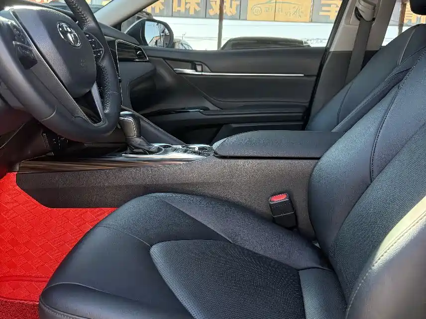 Toyota Camry 2.5G Luxury Edition, фото 5