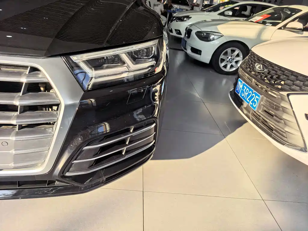 Audi Q5L — миниатюра 3