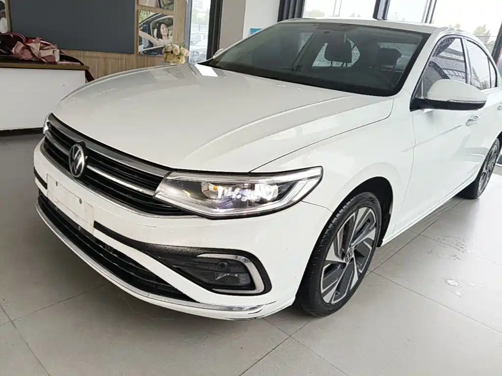 Volkswagen Bora — миниатюра 2