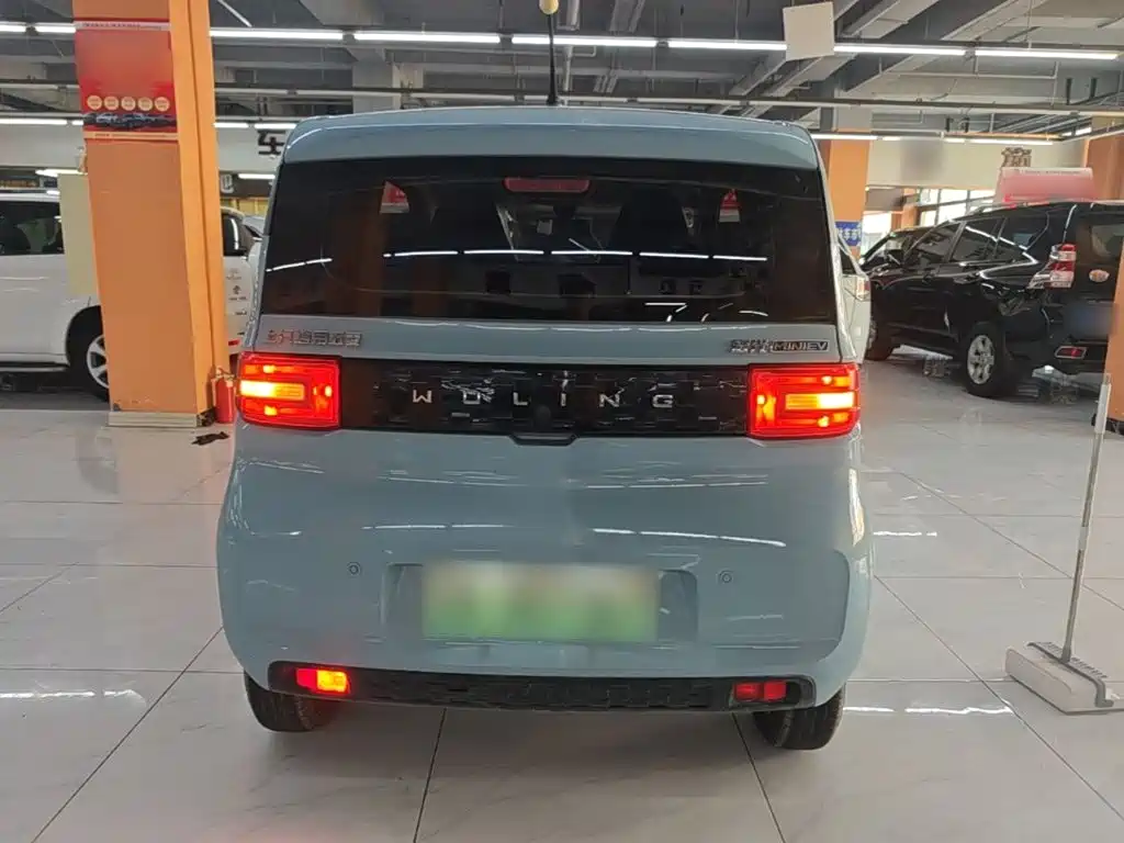 Wuling MINIEV — миниатюра 6