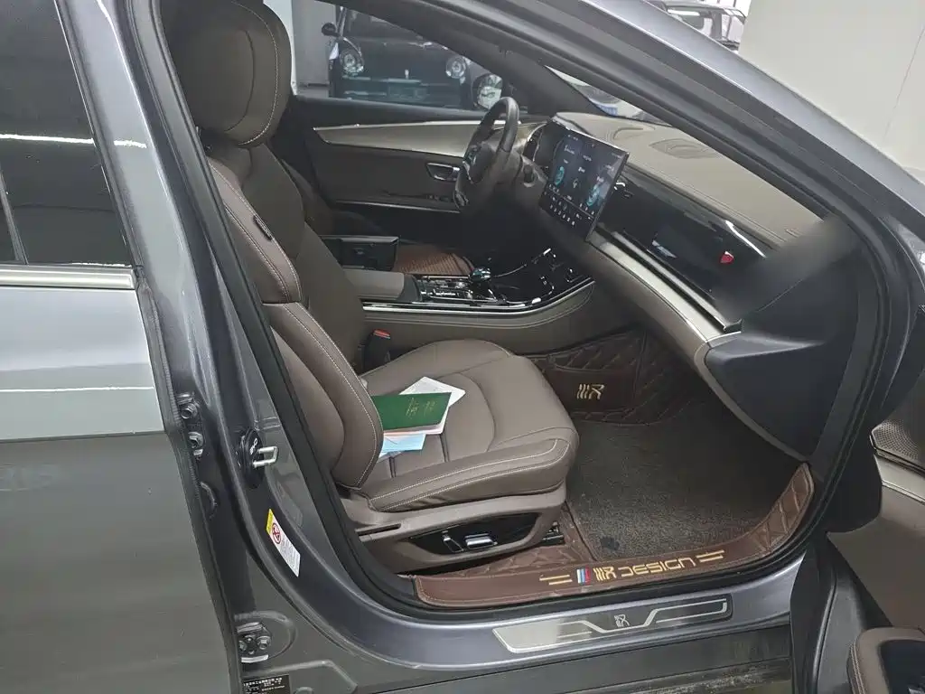 BYD Han — миниатюра 7