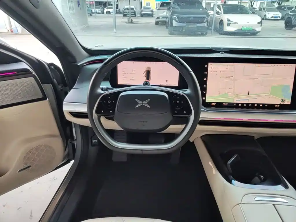 XPeng P7 — миниатюра 11