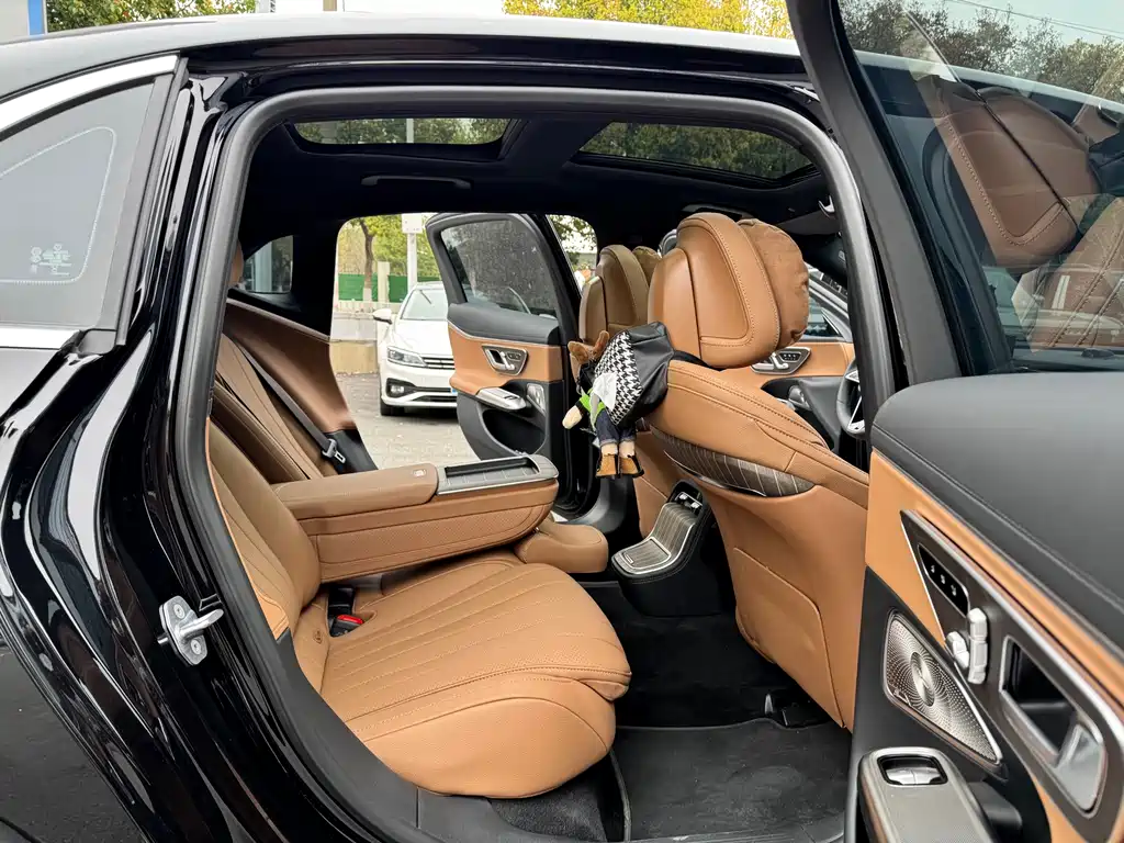 Mercedes-Benz E-Class E 2025 E 300 L Luxury