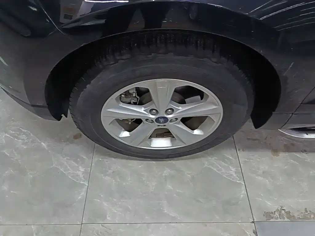 Ford Edge — миниатюра 23