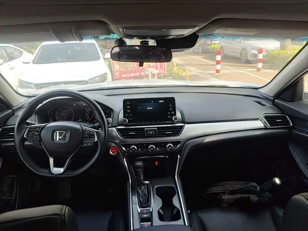 Honda Accord — миниатюра 10