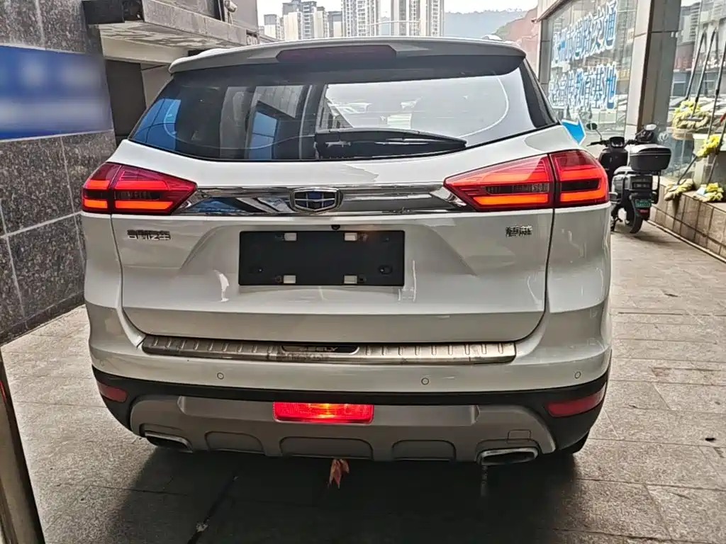 Geely Boyue — миниатюра 6