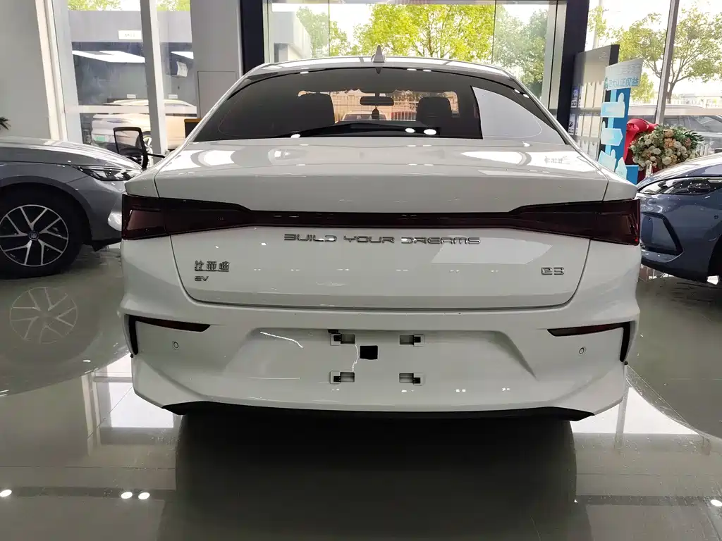BYD e3 — миниатюра 5