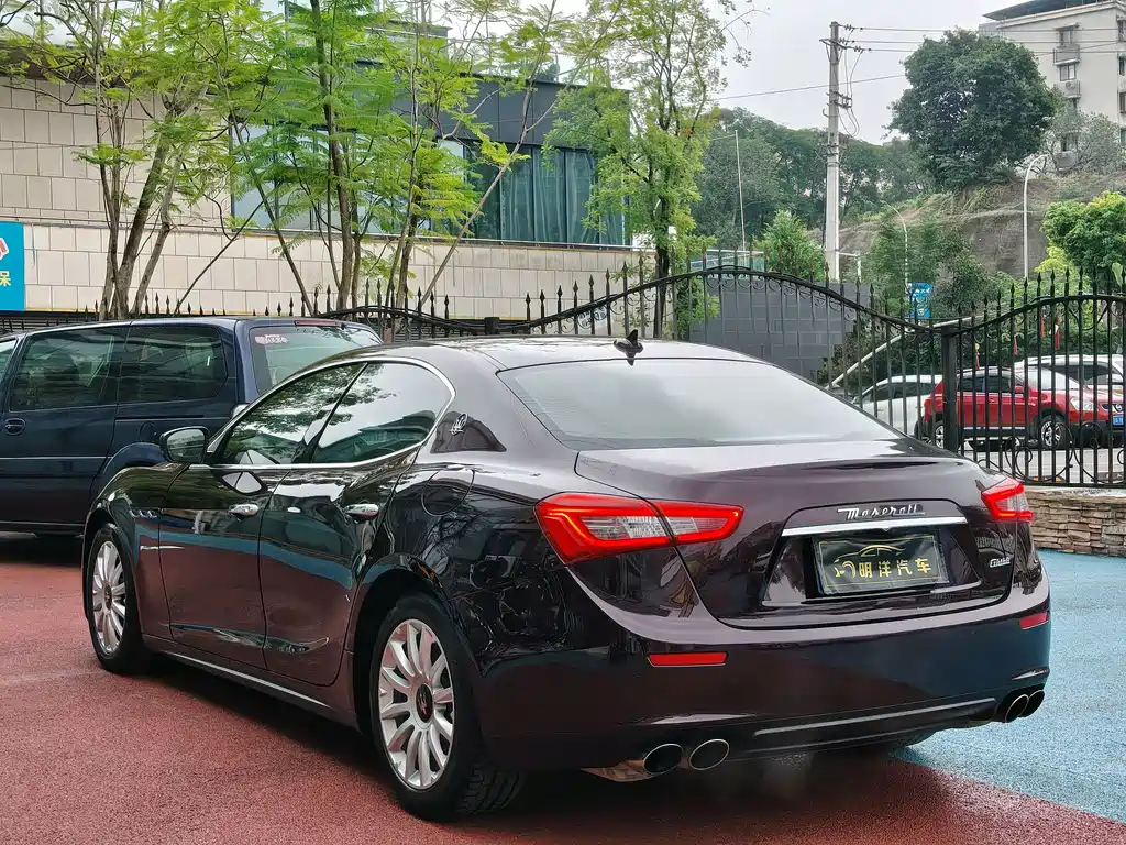 Maserati Ghibli — миниатюра 6