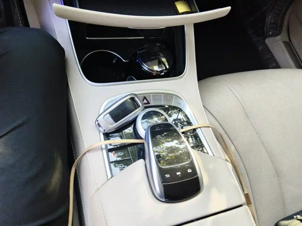 Mercedes-Benz S-Class — миниатюра 15