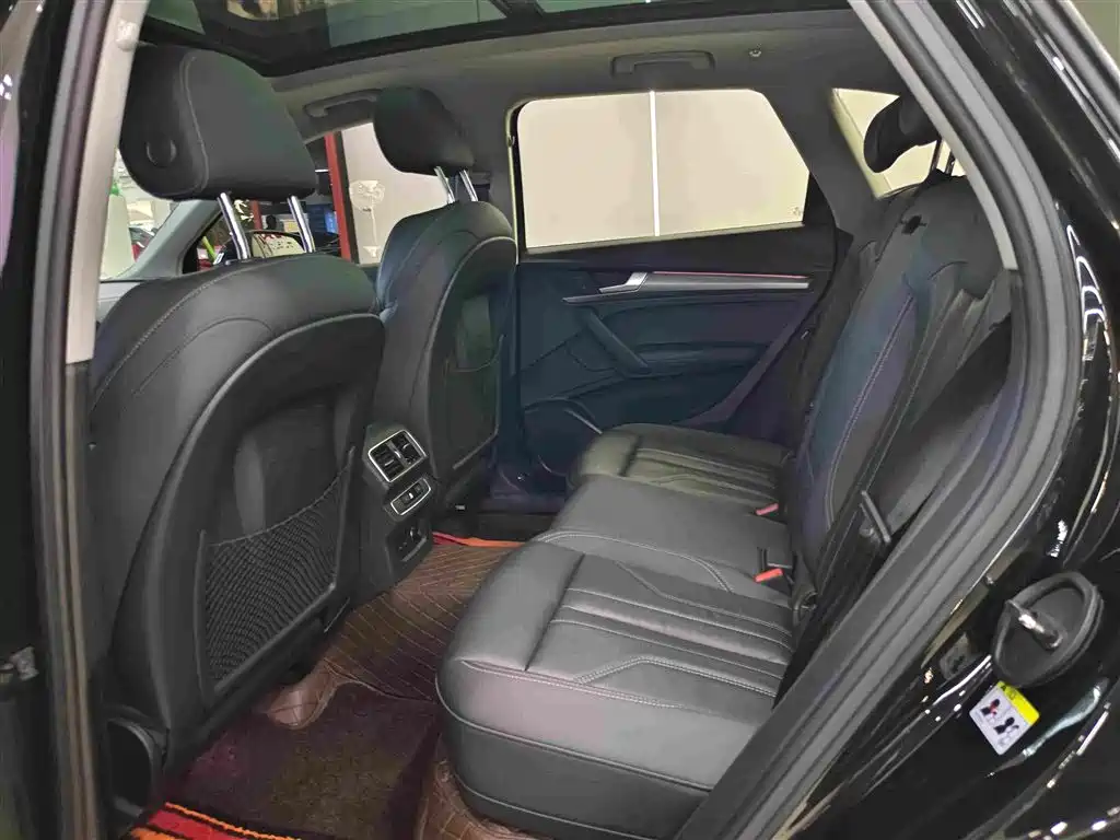 Audi Q5L — миниатюра 5