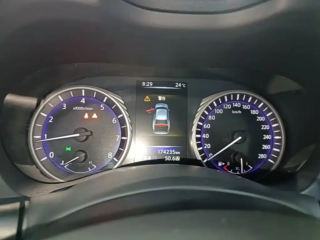 Infiniti Q50L — миниатюра 12