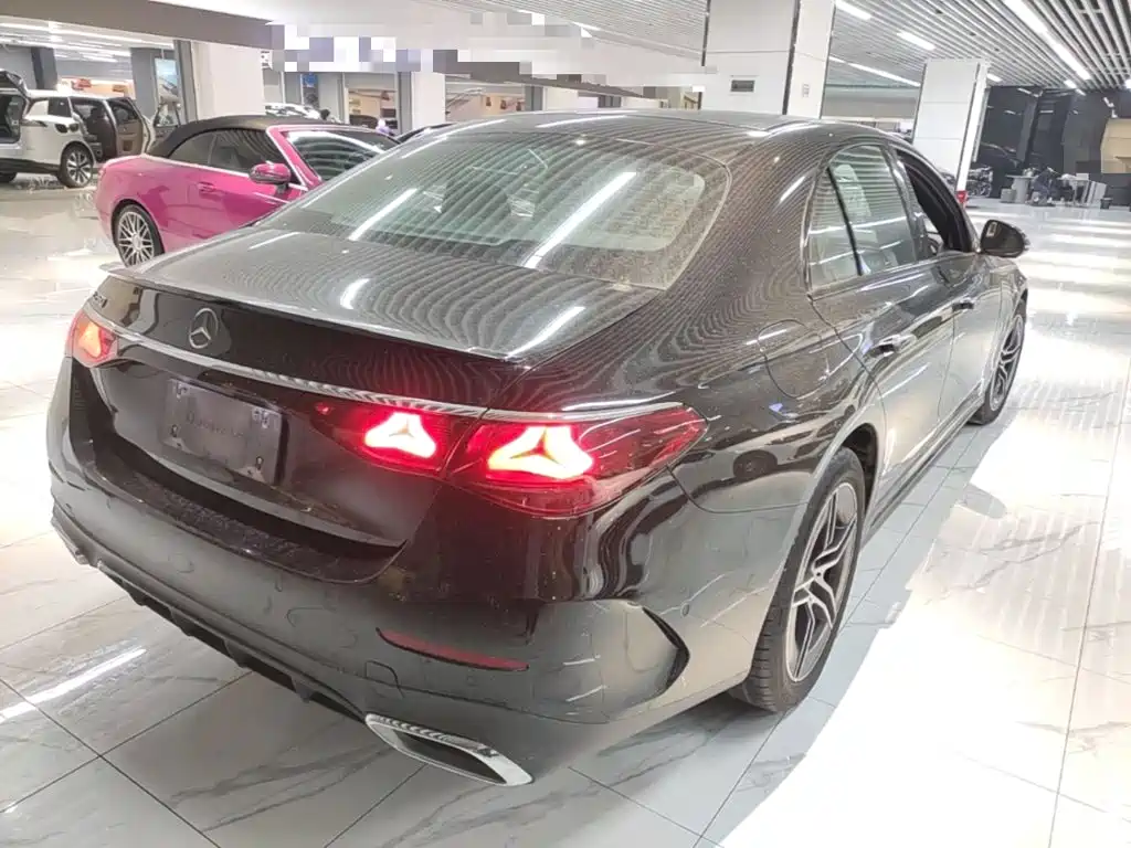 Mercedes-Benz E-Class (Import) — миниатюра 7