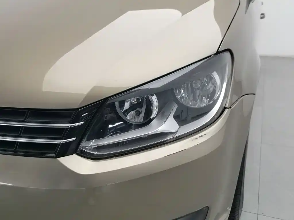 Volkswagen Touran — миниатюра 7