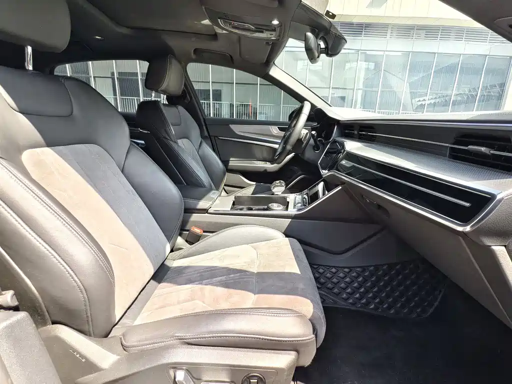 Audi A6L — миниатюра 5