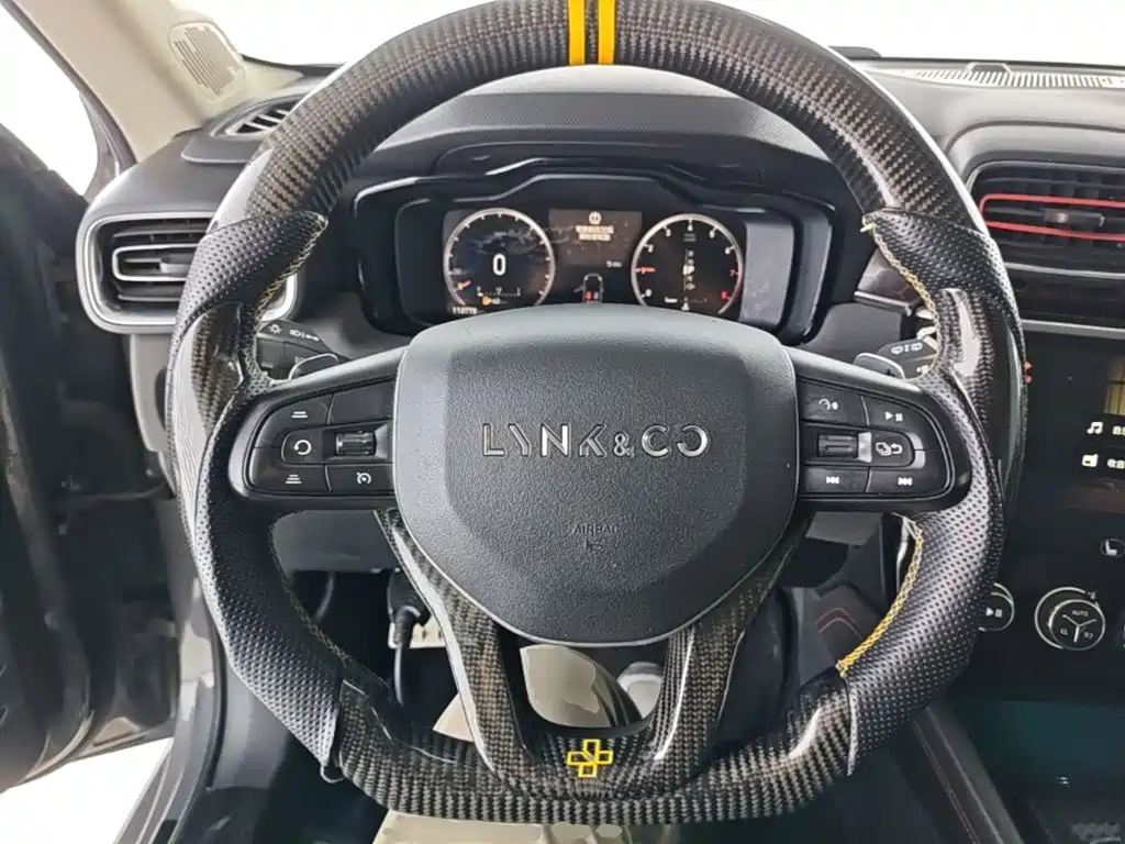 Lynk & Co 02 — миниатюра 11