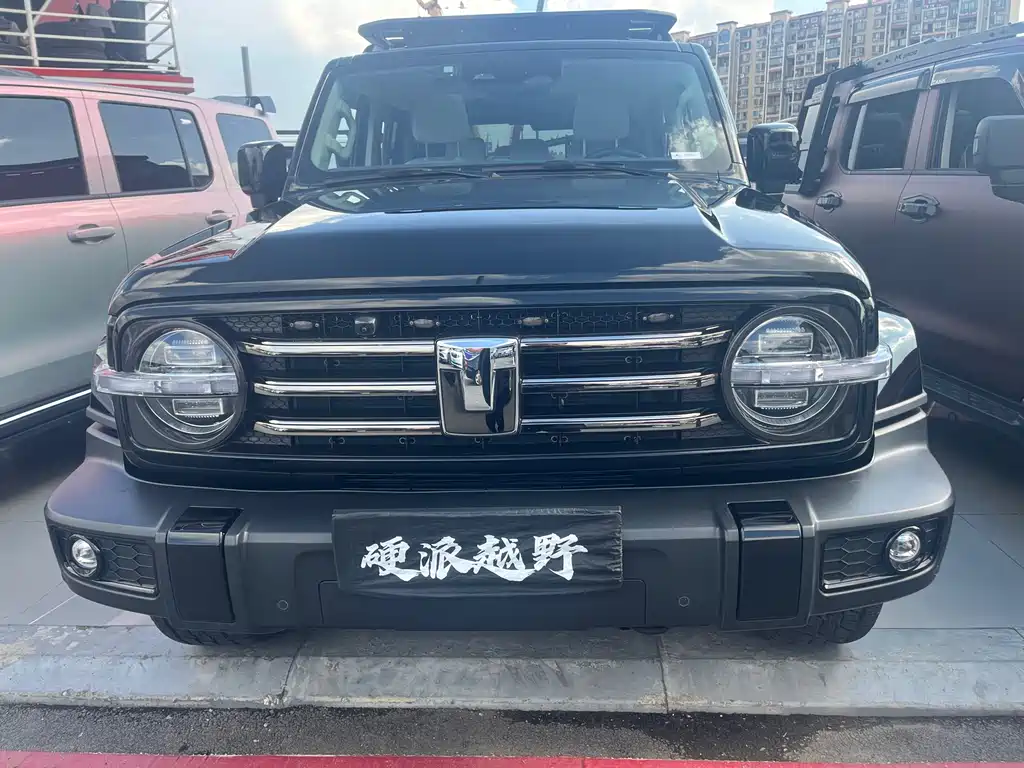 TANK TANK 300 NEW ENERGY