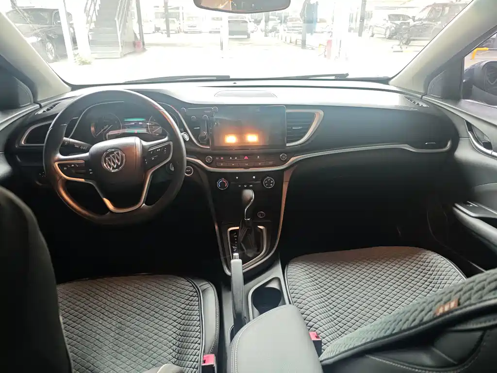 Buick Excelle — миниатюра 10