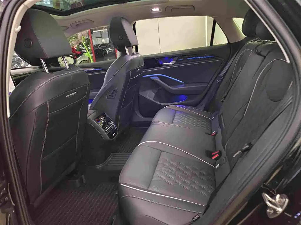 Volkswagen Magotan — миниатюра 5