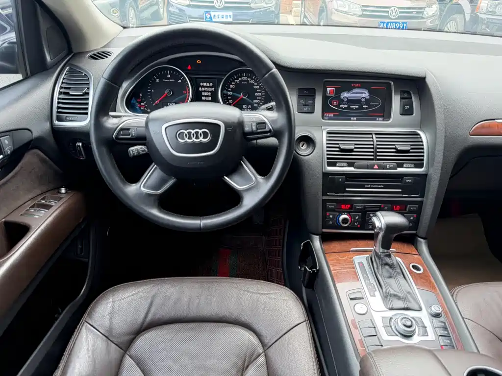 Audi Q7 2012 3.0 TDI Lead