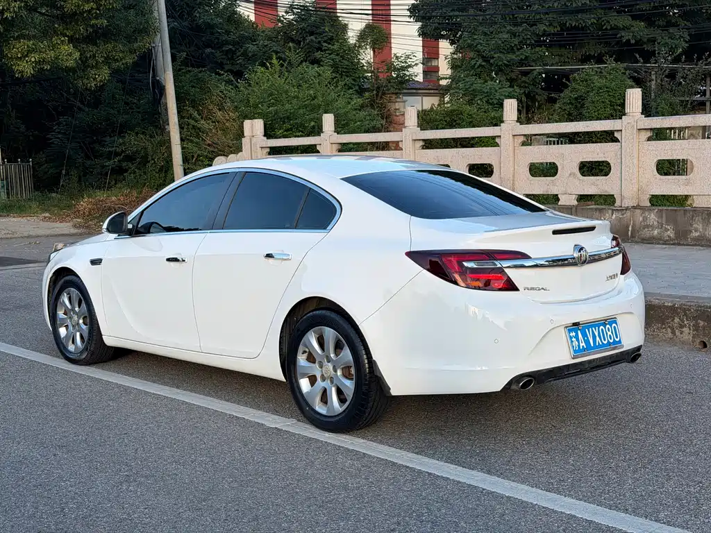 Buick Regal — миниатюра 4