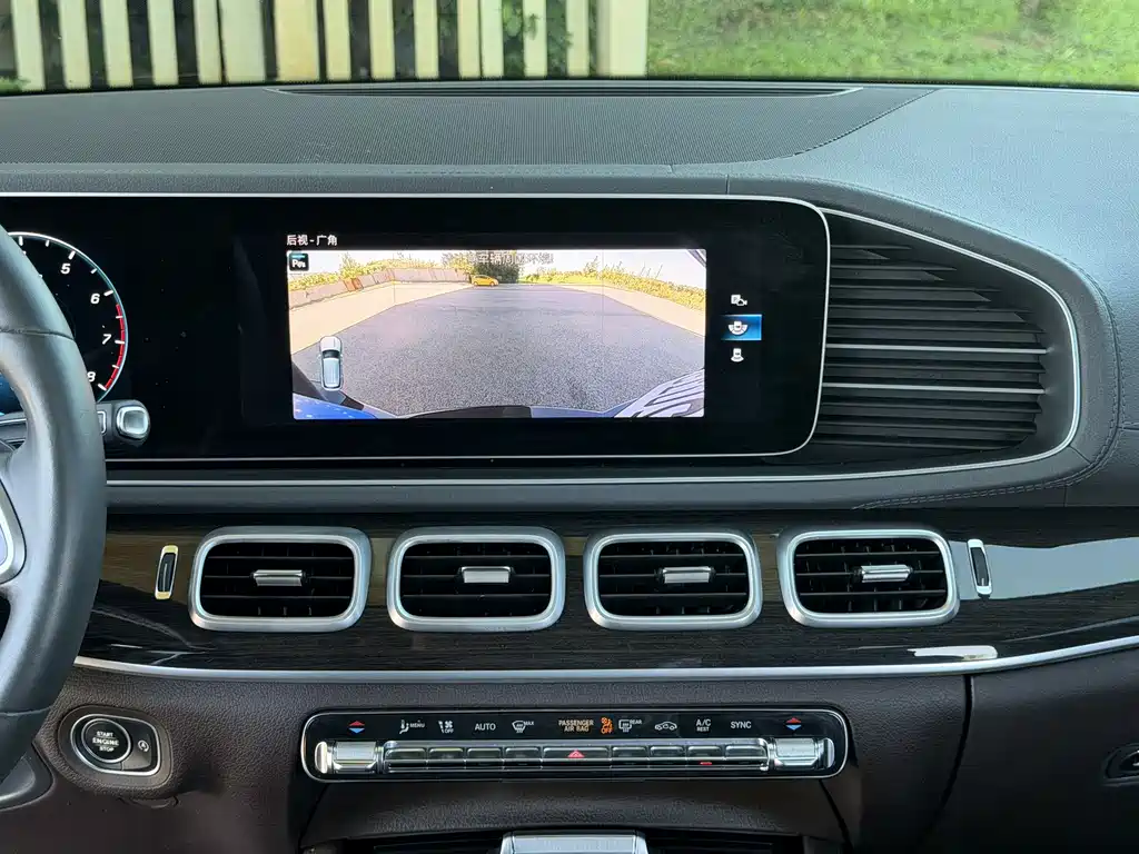 Mercedes-Benz GLE (Import) — миниатюра 7
