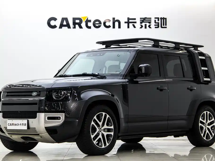 Land Rover Defender 2023